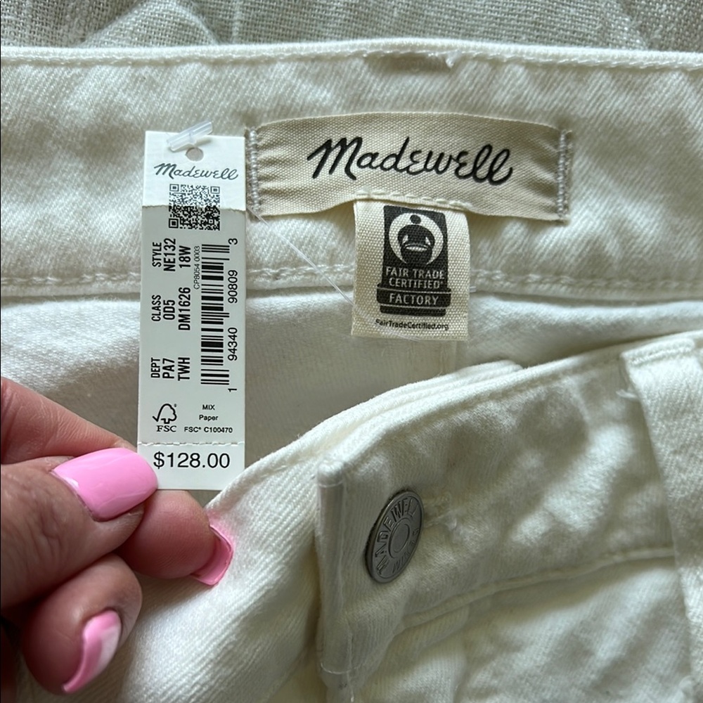 NWT Madewell Women's The Plus Curvy Perfect Vintage Jean in Tile White - Picture 8 of 10